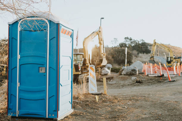 Best Portable toilet rental cost  in Breckinridge Center, KY